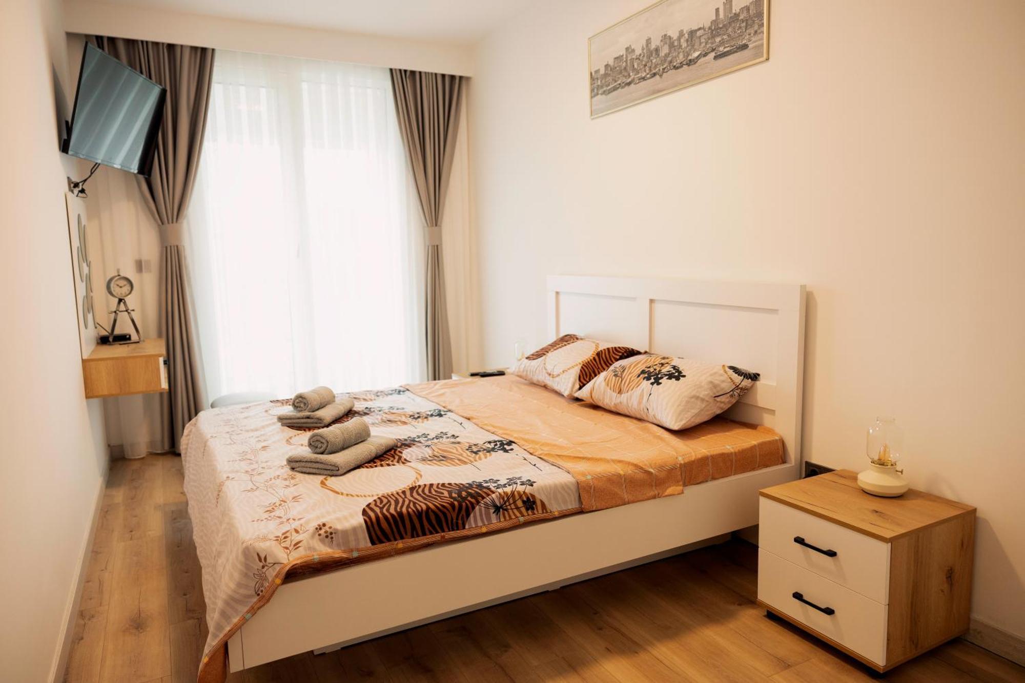 33Rd Floor Twin Apartments In Cevahir Sky City Complex With Pool, Spa, Fitness And Parking Included In Price Skopje Exterior foto