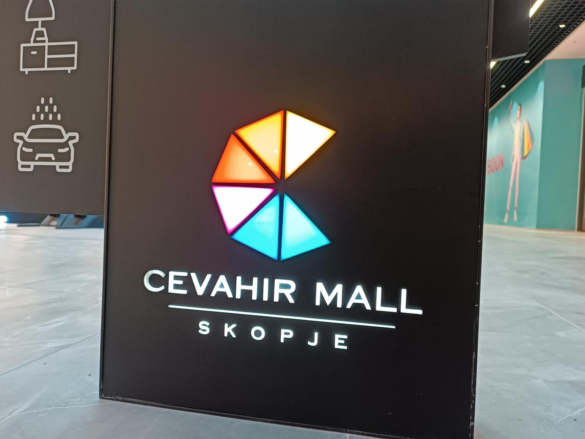 33Rd Floor Twin Apartments In Cevahir Sky City Complex With Pool, Spa, Fitness And Parking Included In Price Skopje Exterior foto