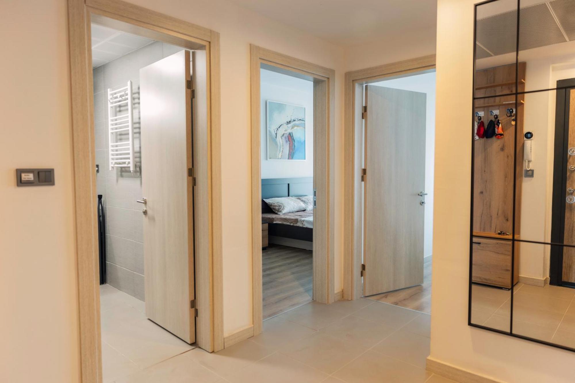 33Rd Floor Twin Apartments In Cevahir Sky City Complex With Pool, Spa, Fitness And Parking Included In Price Skopje Exterior foto