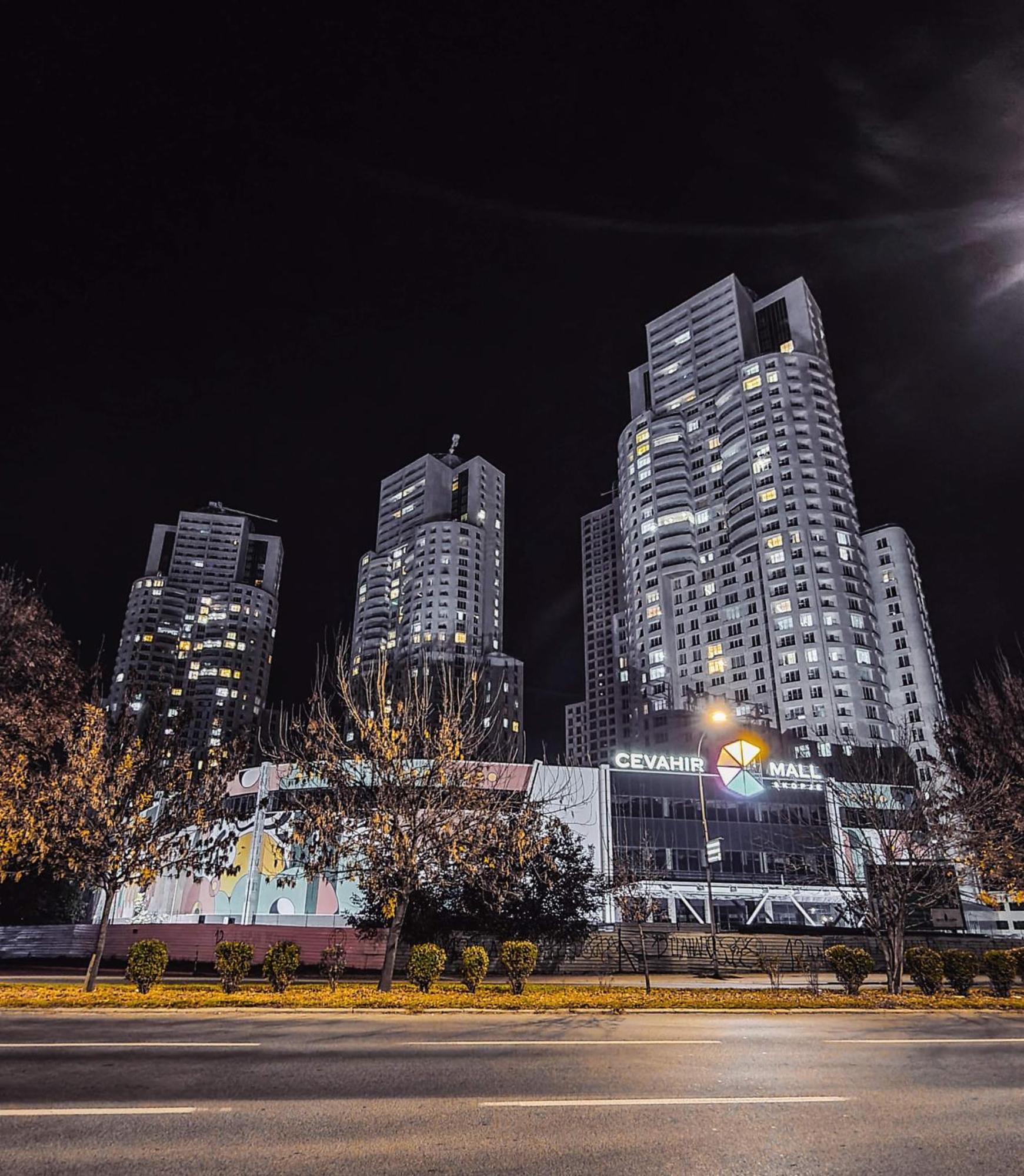 33Rd Floor Twin Apartments In Cevahir Sky City Complex With Pool, Spa, Fitness And Parking Included In Price Skopje Exterior foto